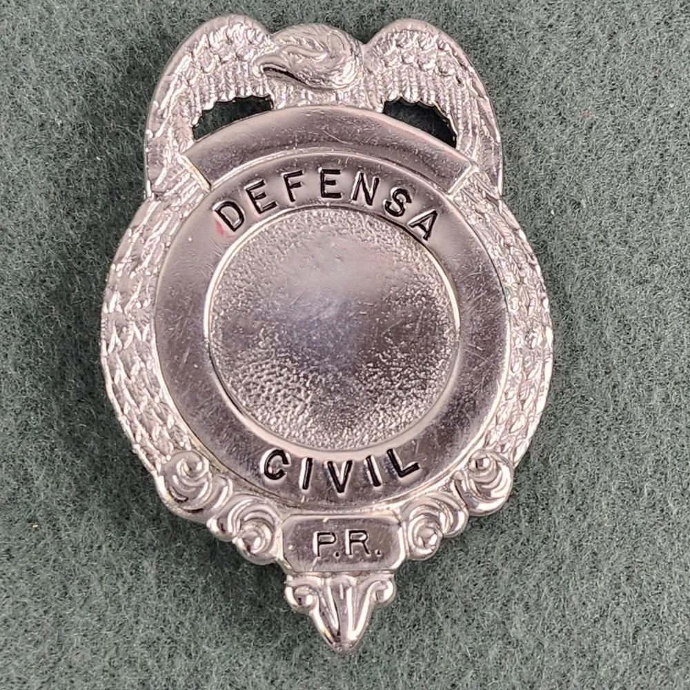 Vintage OG CIVIL DEFENSA P.R. Puerto Rico Eagle Hat CREST Pin Badge
